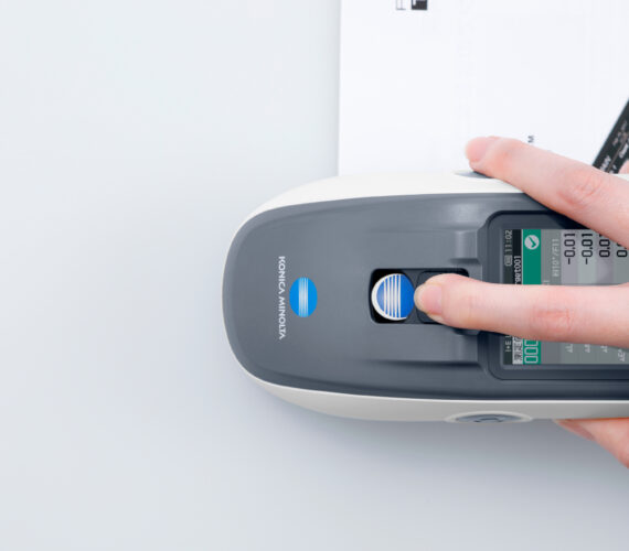 Geïntegreerde kleur- en glansspectrofotometers: een ideale oplossing voor oppervlaktebehandelingstoepassingen