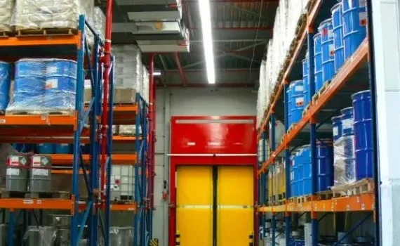 De PGS 15 'Nieuwe Stijl' is gebaseerd op een risicobenadering en bevat doelen en maatregelen die zijn afgeleid van mogelijke scenario's. Het doel is een aanvaardbaar veiligheidsniveau te creëren door de kans op incidenten te verkleinen en de gevolgen ervan te beperken.