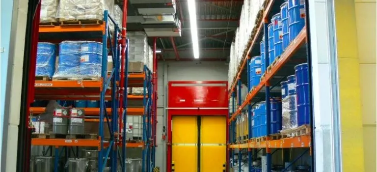 De PGS 15 'Nieuwe Stijl' is gebaseerd op een risicobenadering en bevat doelen en maatregelen die zijn afgeleid van mogelijke scenario's. Het doel is een aanvaardbaar veiligheidsniveau te creëren door de kans op incidenten te verkleinen en de gevolgen ervan te beperken.